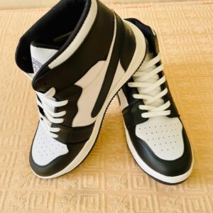 Black And White Lite Sport Shoes For Men